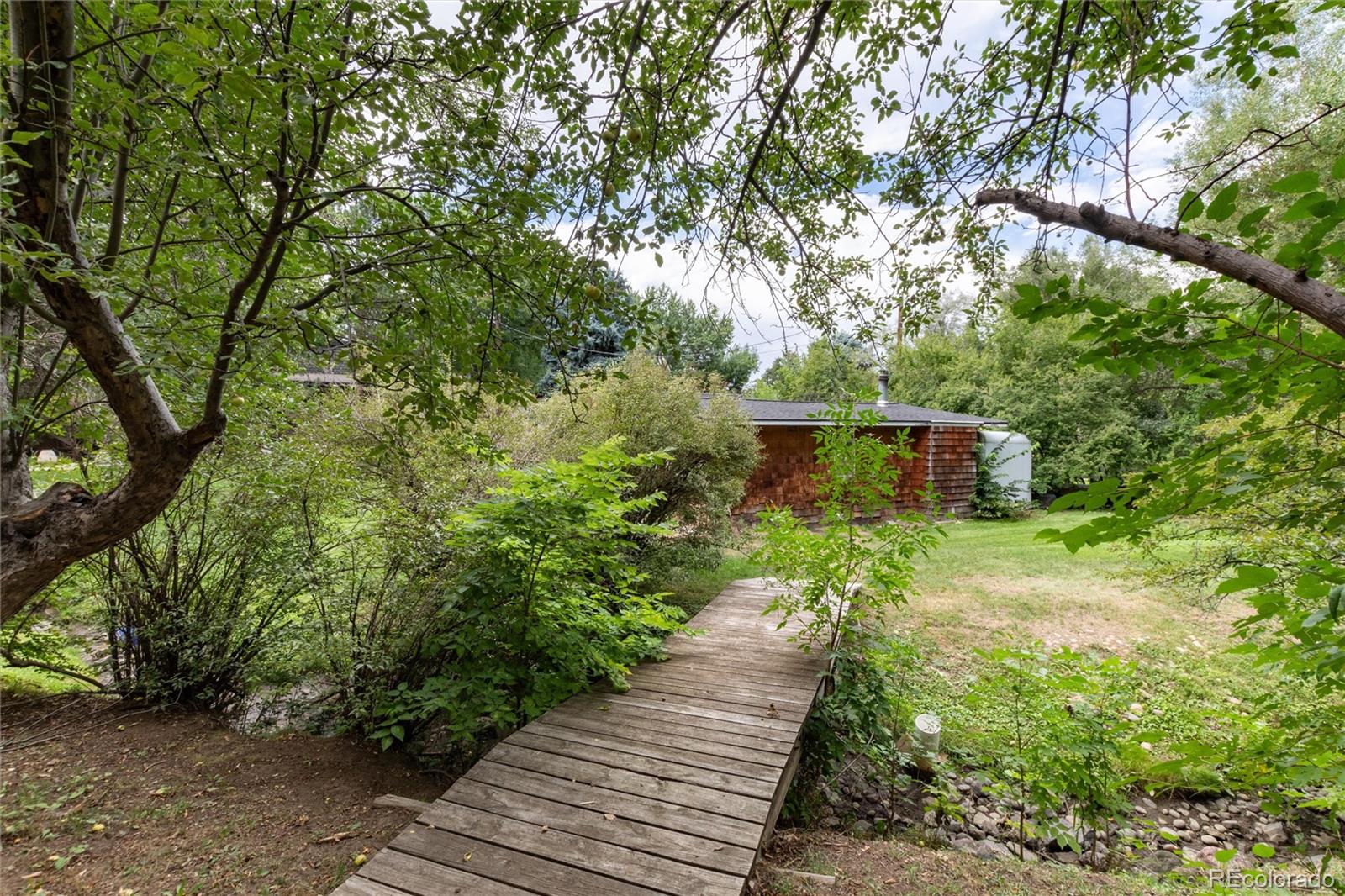 730 Crescent Lane