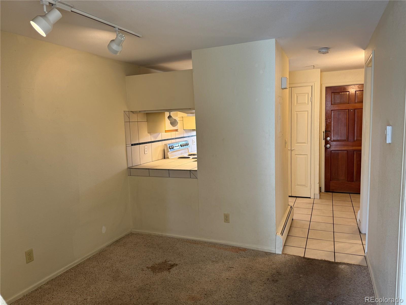 2201 Pearl Street Unit: 104