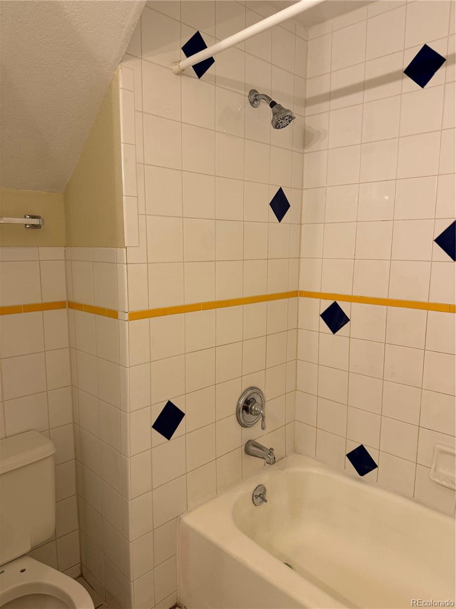 2201 Pearl Street Unit: 104