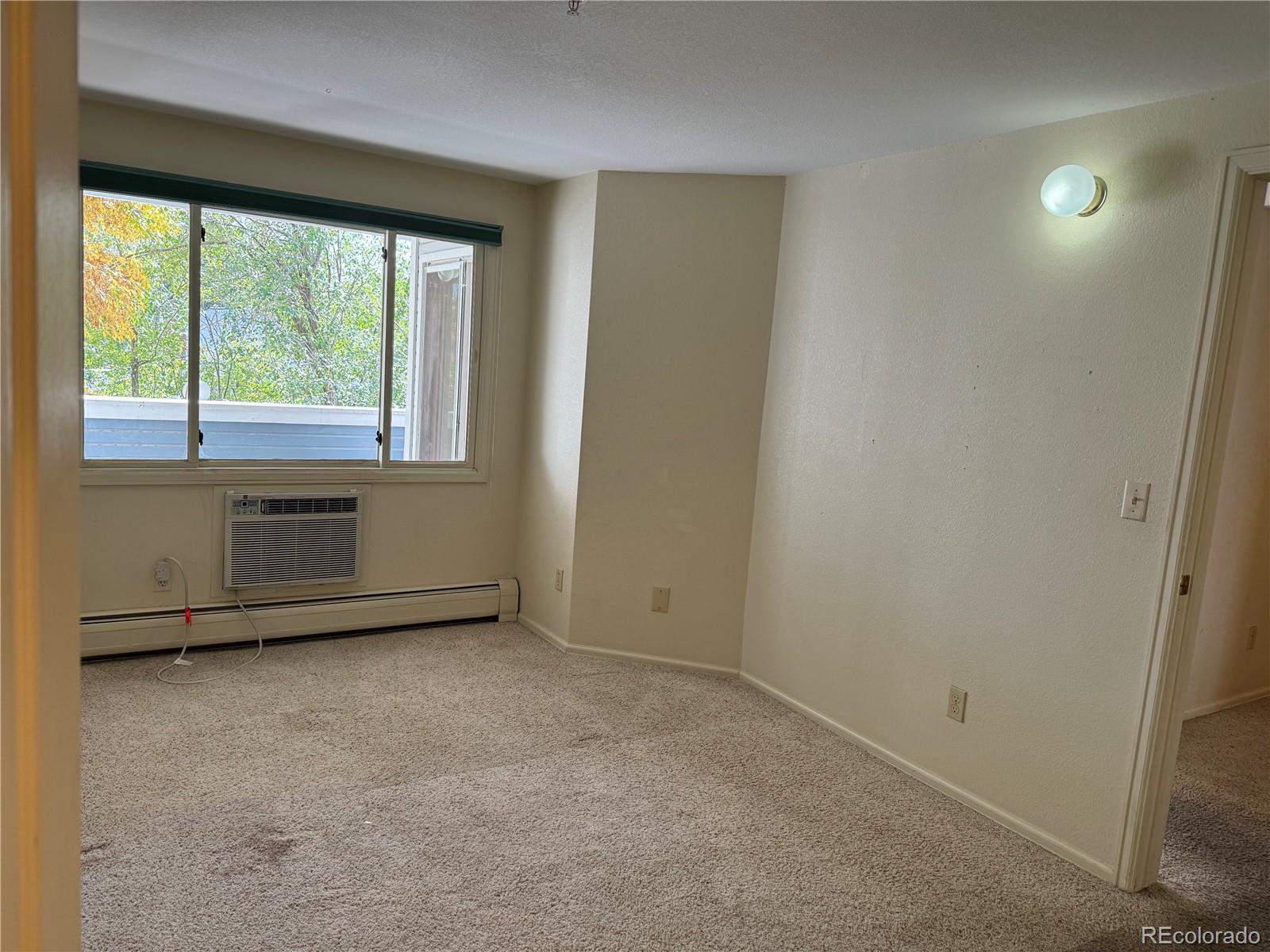 2201 Pearl Street Unit: 104