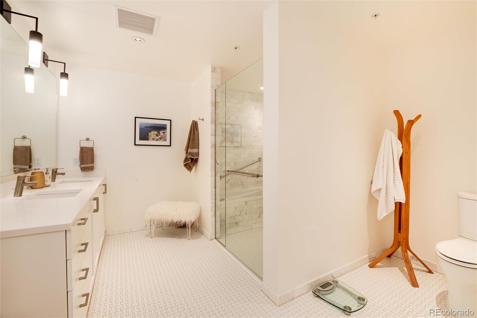 1750 Wewatta Street Unit: 502