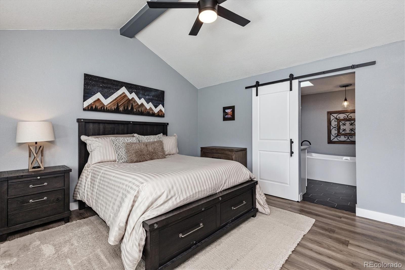 7017 W Elmhurst Avenue