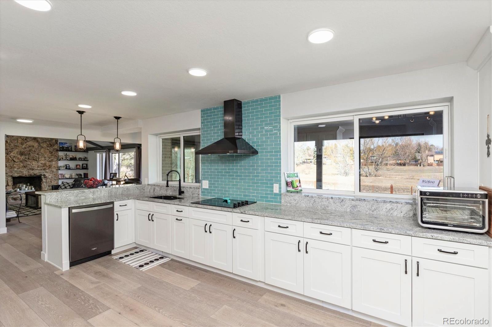 7017 W Elmhurst Avenue