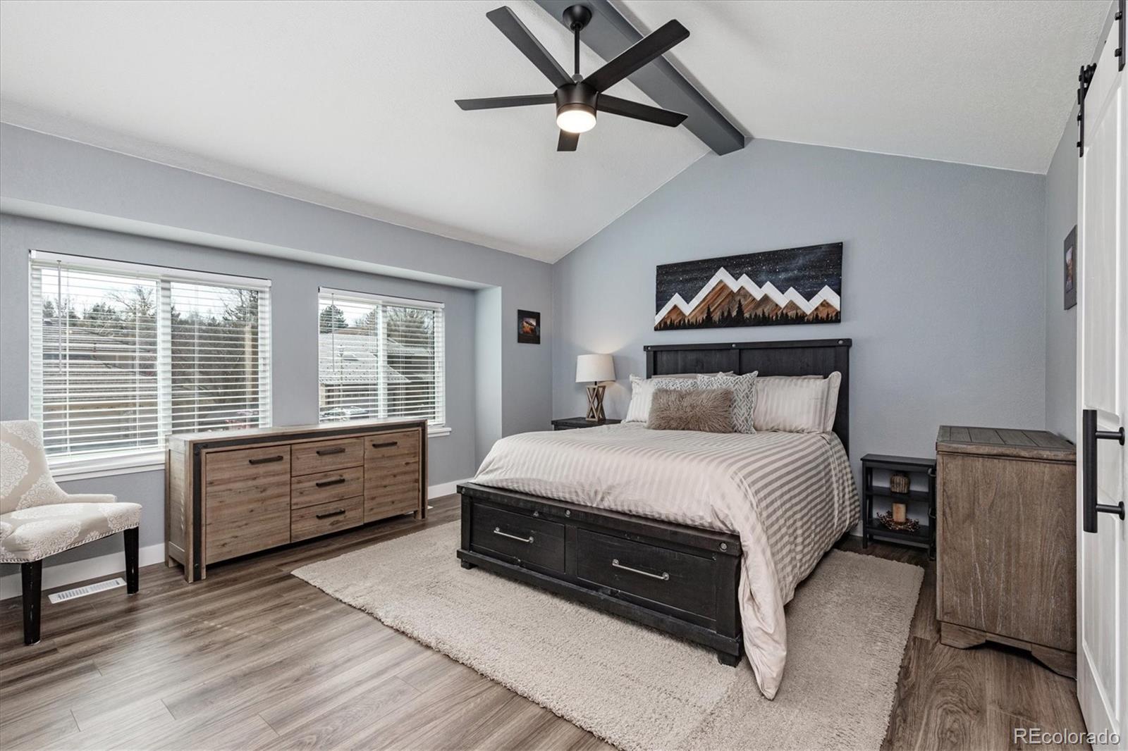 7017 W Elmhurst Avenue