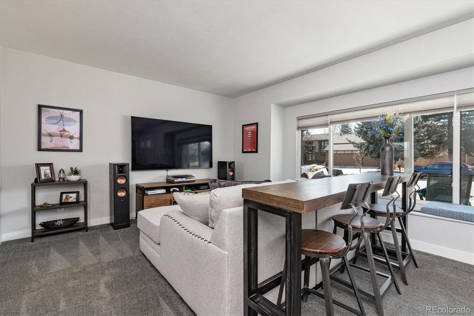 7017 W Elmhurst Avenue