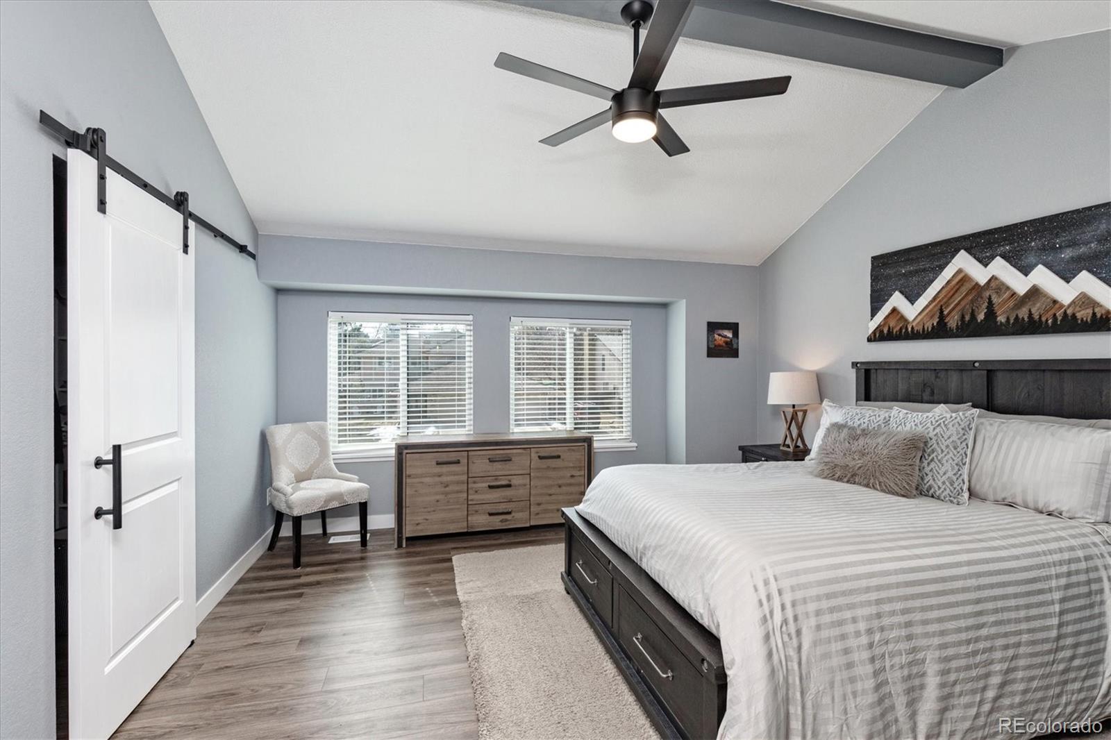 7017 W Elmhurst Avenue