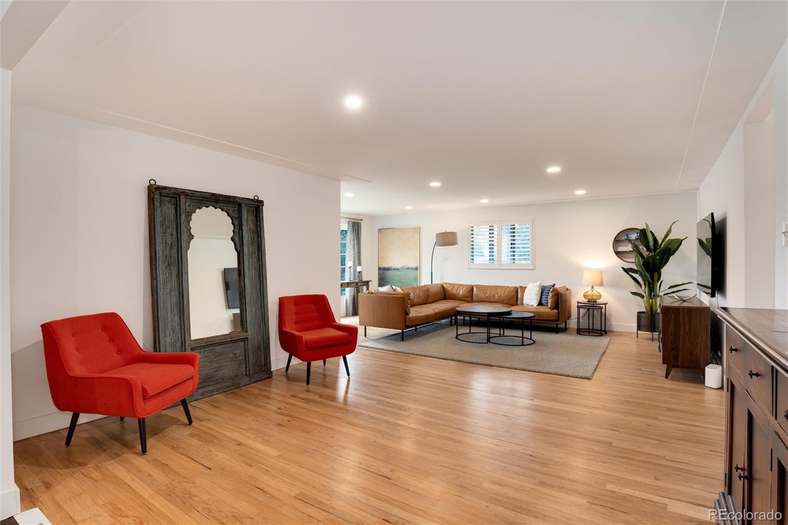 6860 S Steele Street