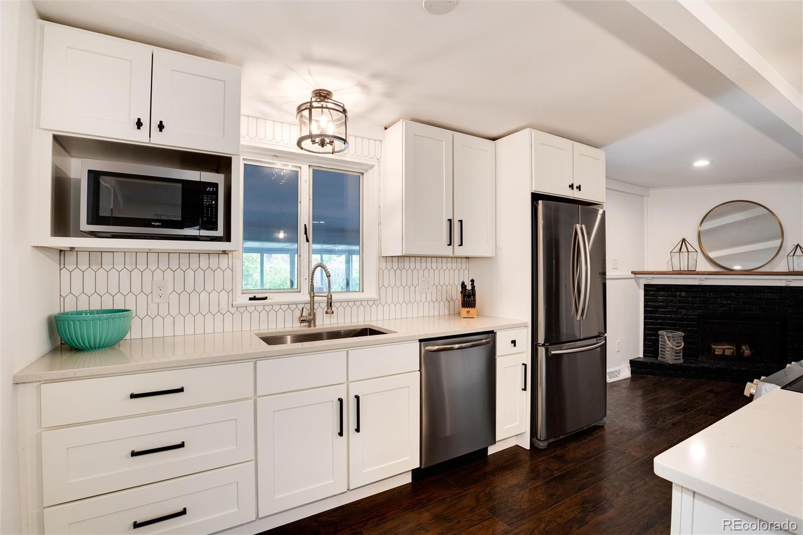 6860 S Steele Street