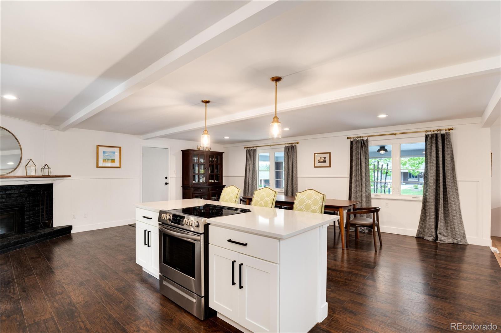 6860 S Steele Street