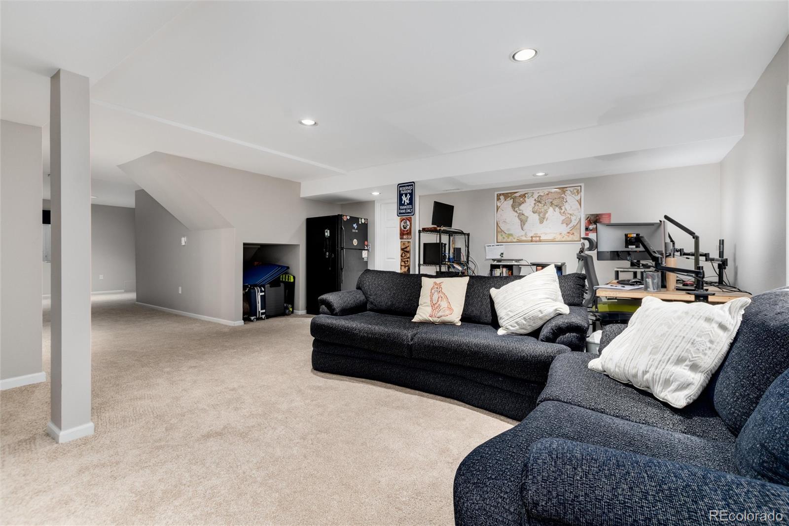 9704 Spring Hill Street