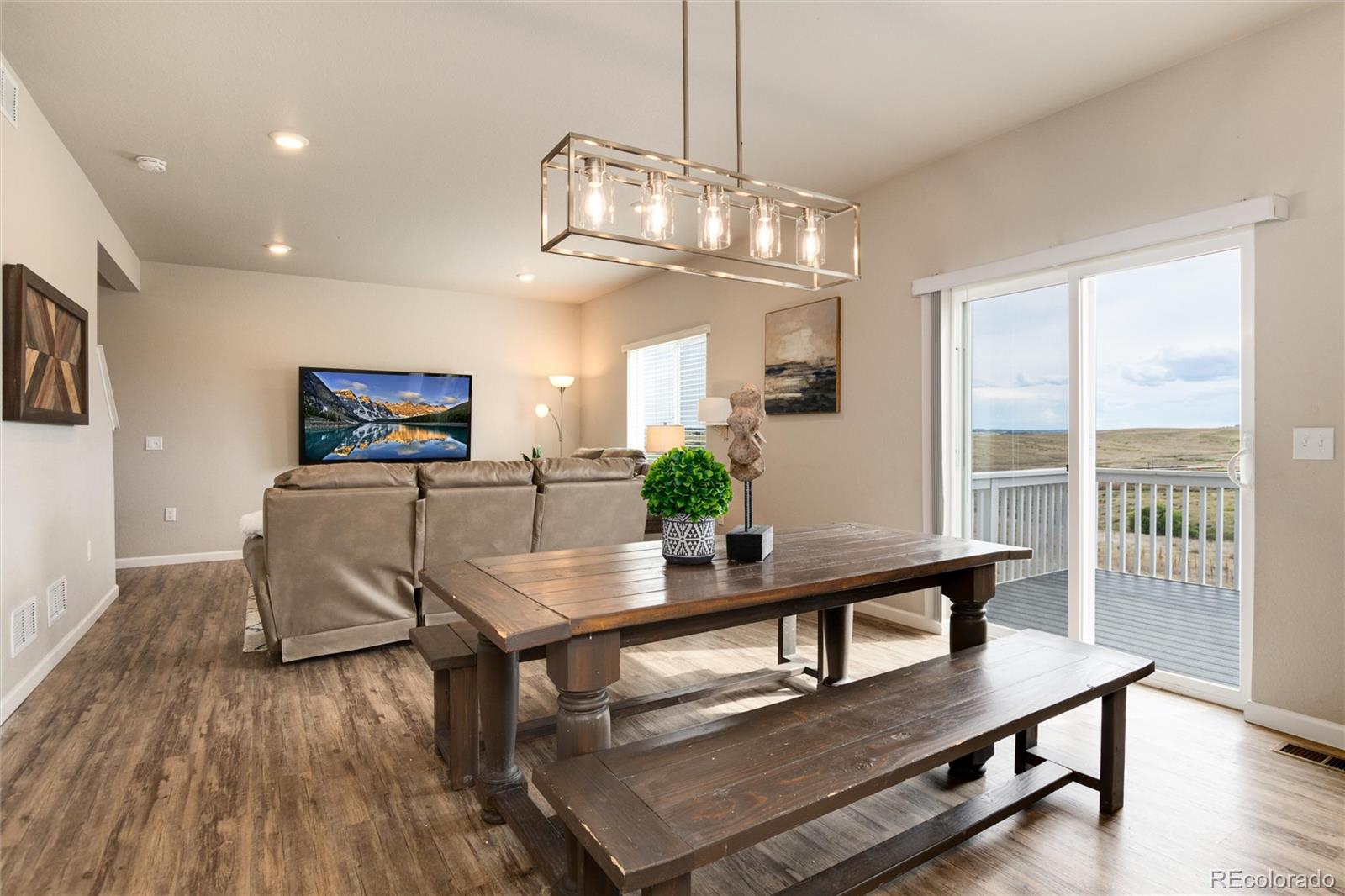 4434 River Highlands Loop