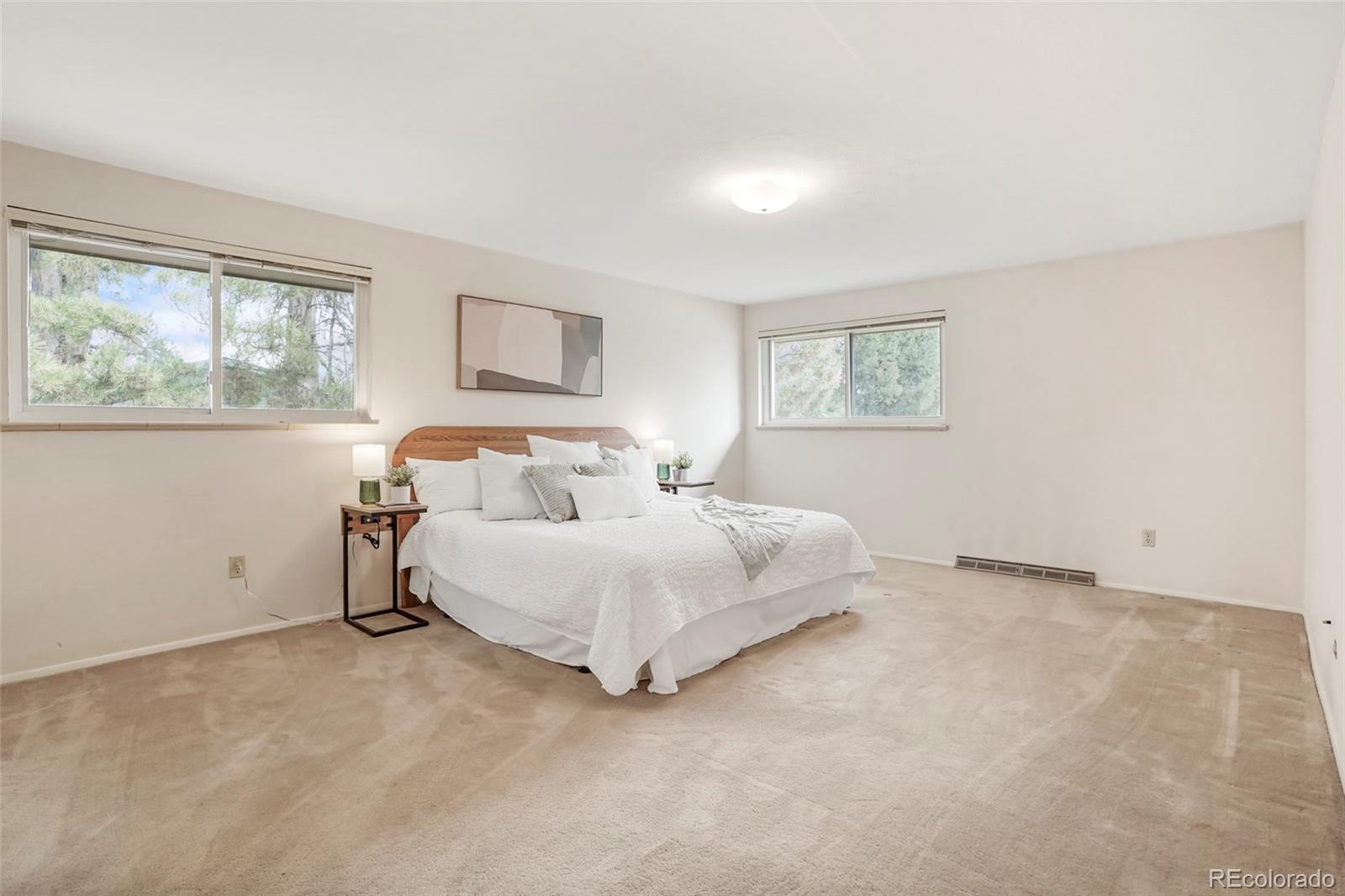 5477 W Portland Drive