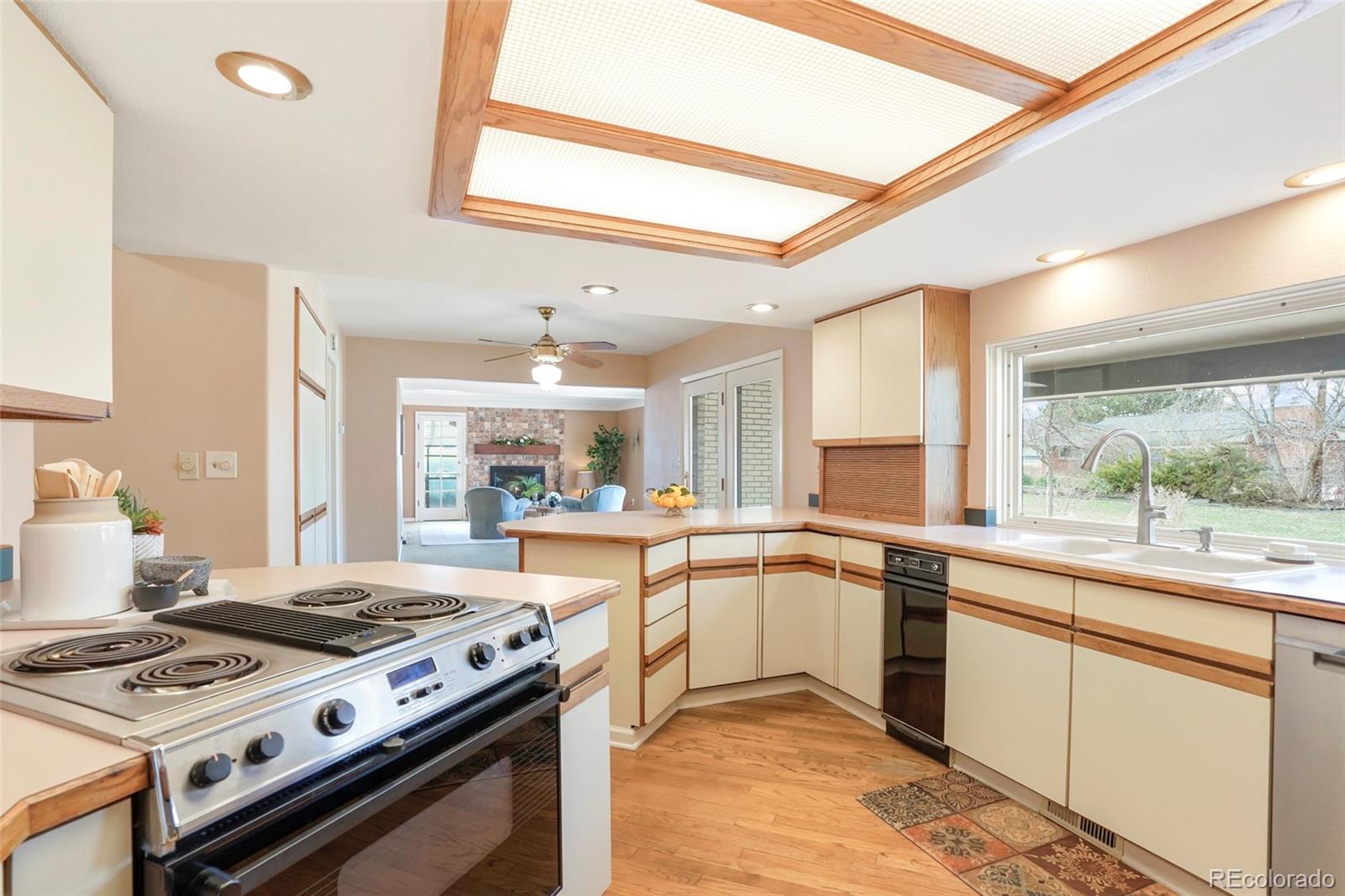 5477 W Portland Drive