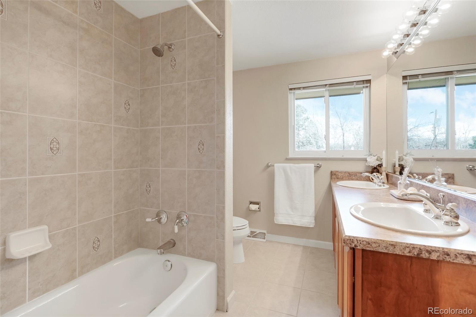 5477 W Portland Drive