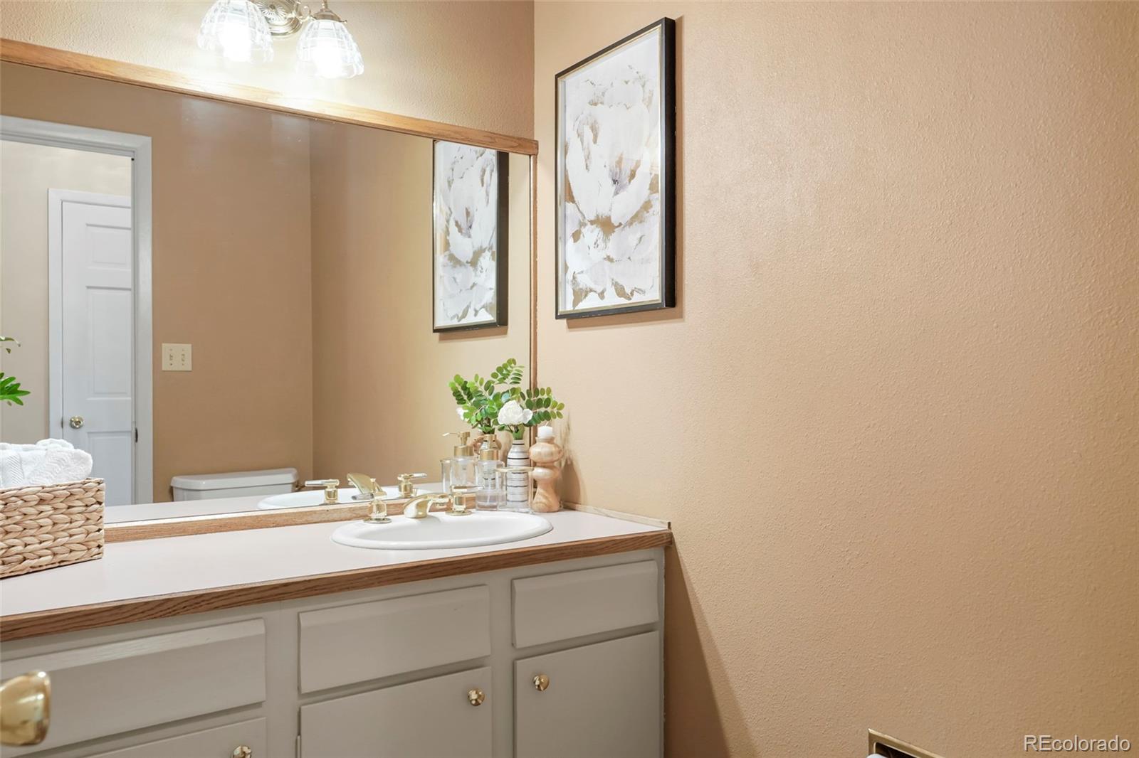 5477 W Portland Drive