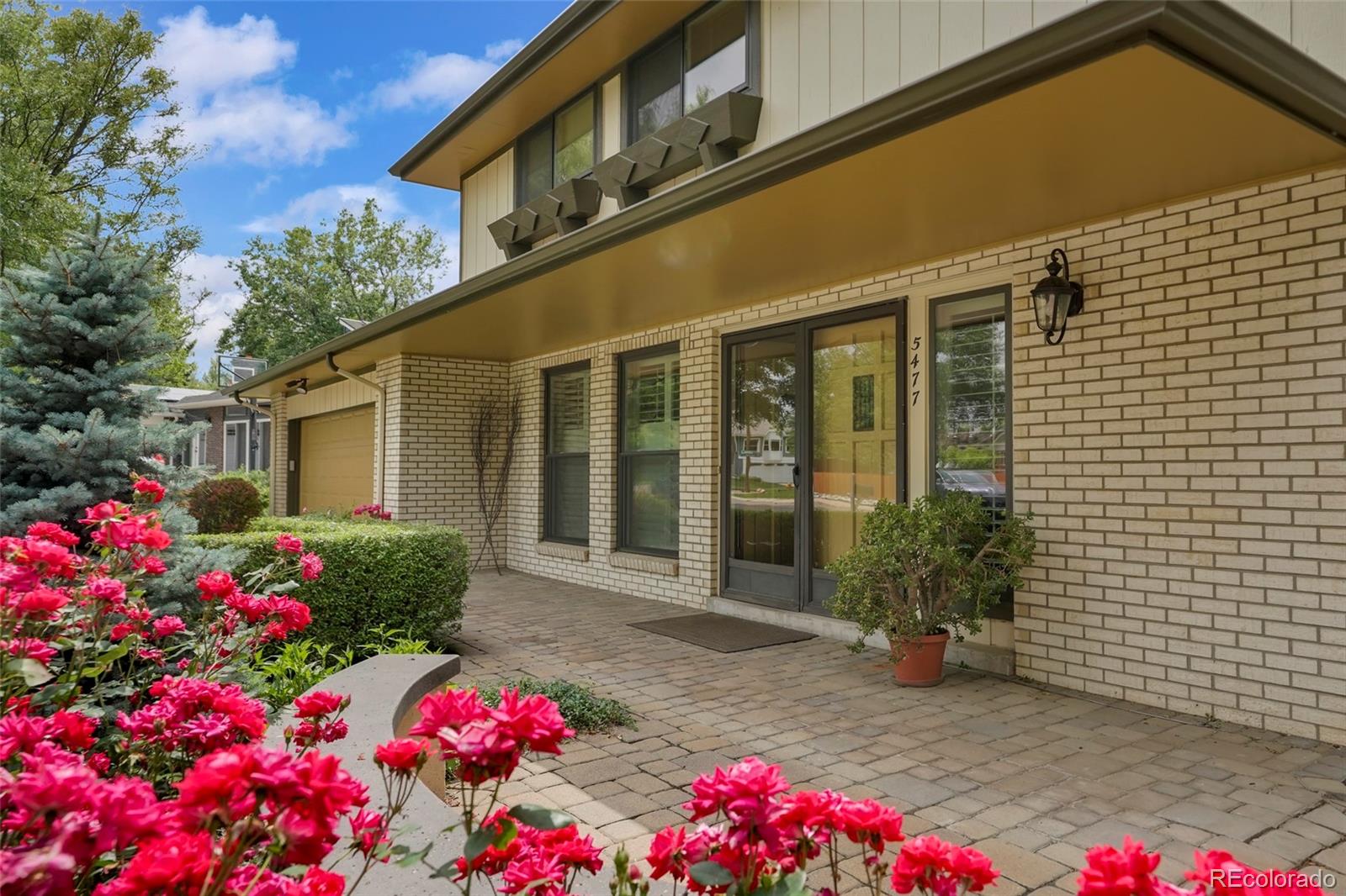 5477 W Portland Drive