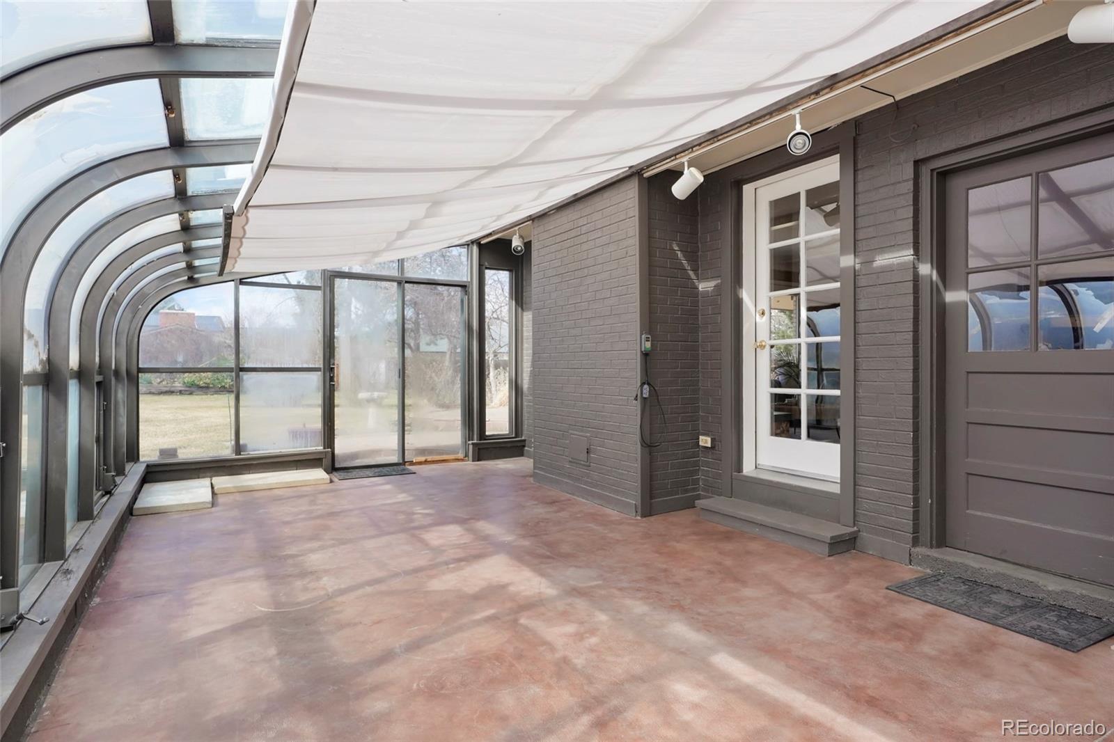 5477 W Portland Drive