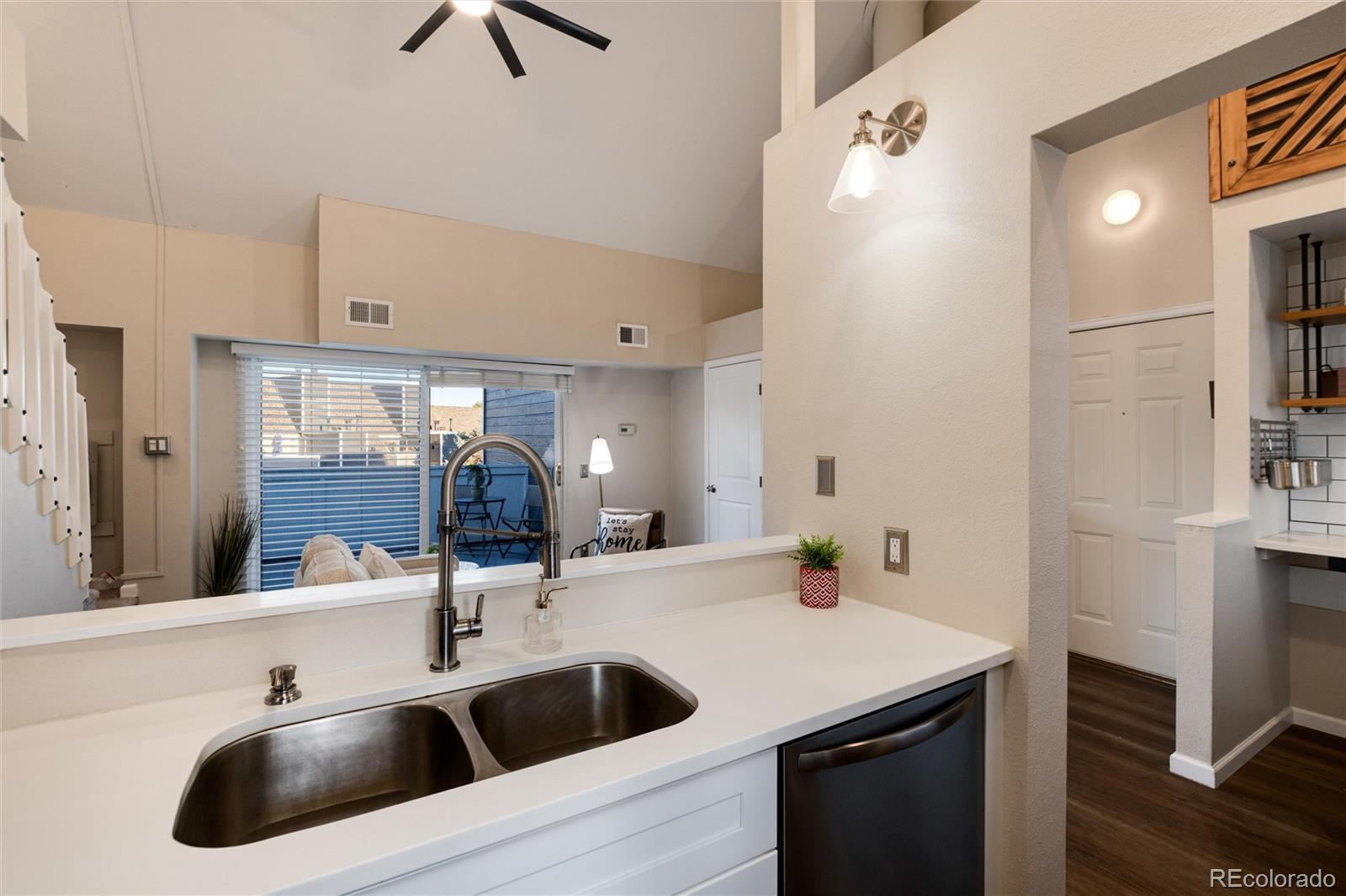 5250 S Huron Way Unit: 10-310