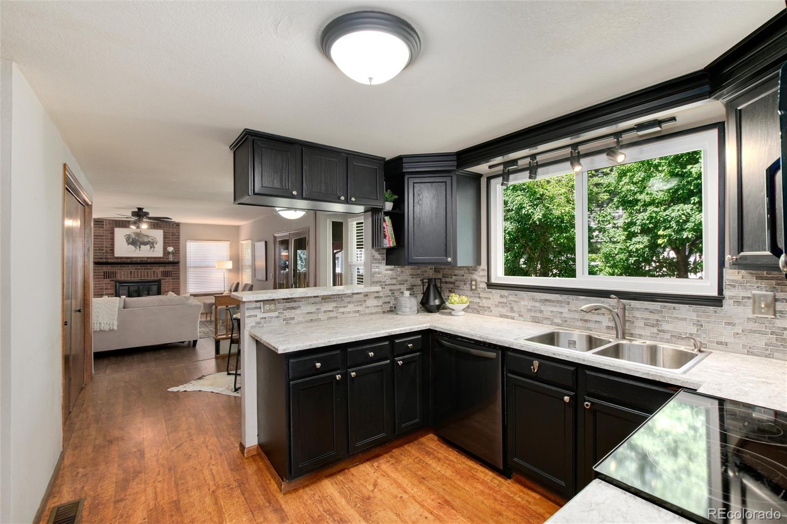 11069 W Walker Drive