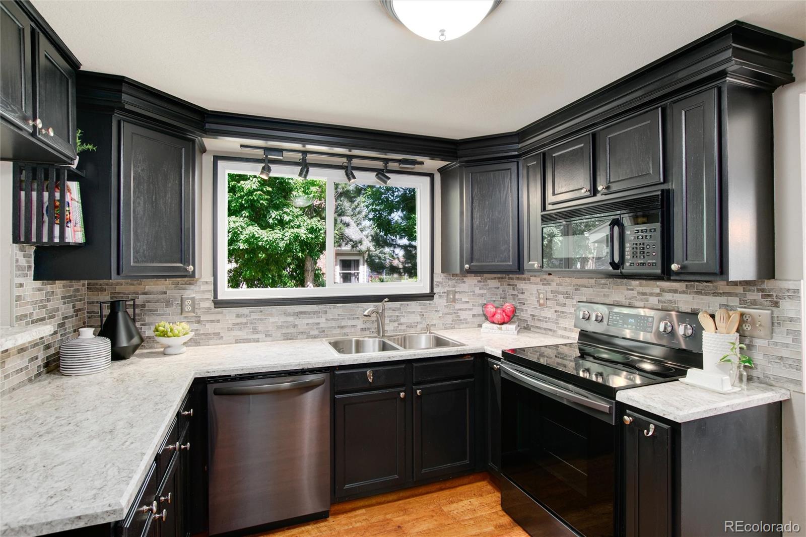 11069 W Walker Drive