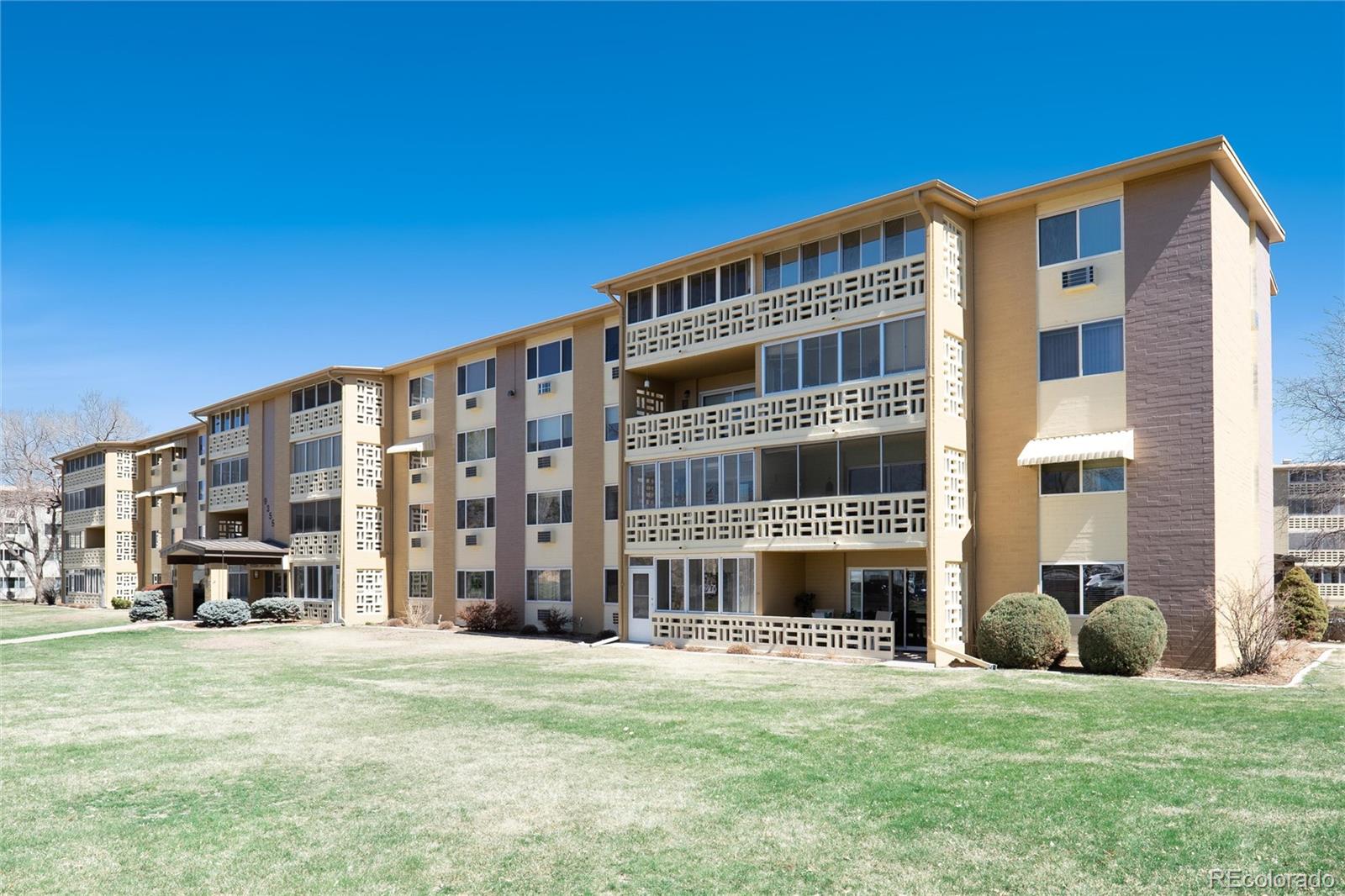 9355 E Center Avenue Unit: 1A