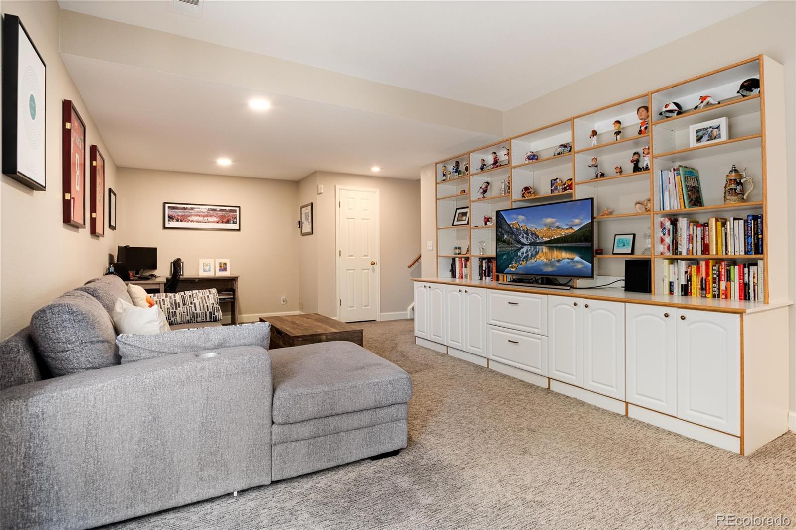 8952 Sunset Ridge Court