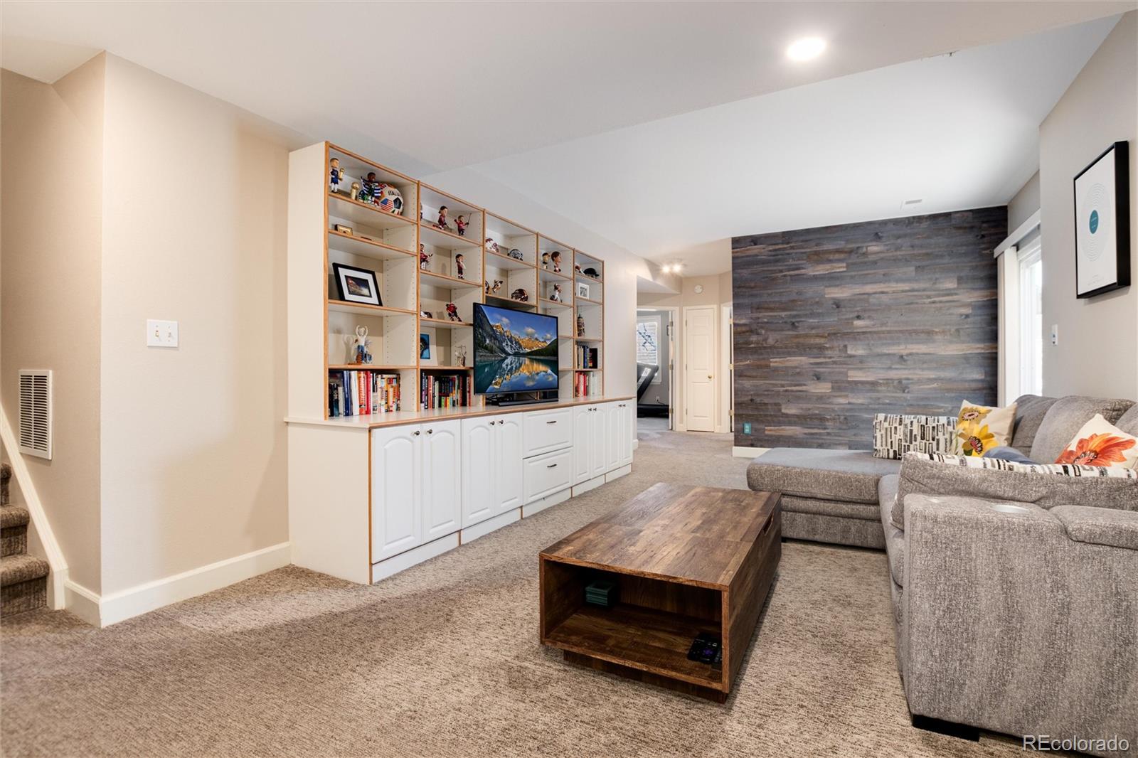 8952 Sunset Ridge Court