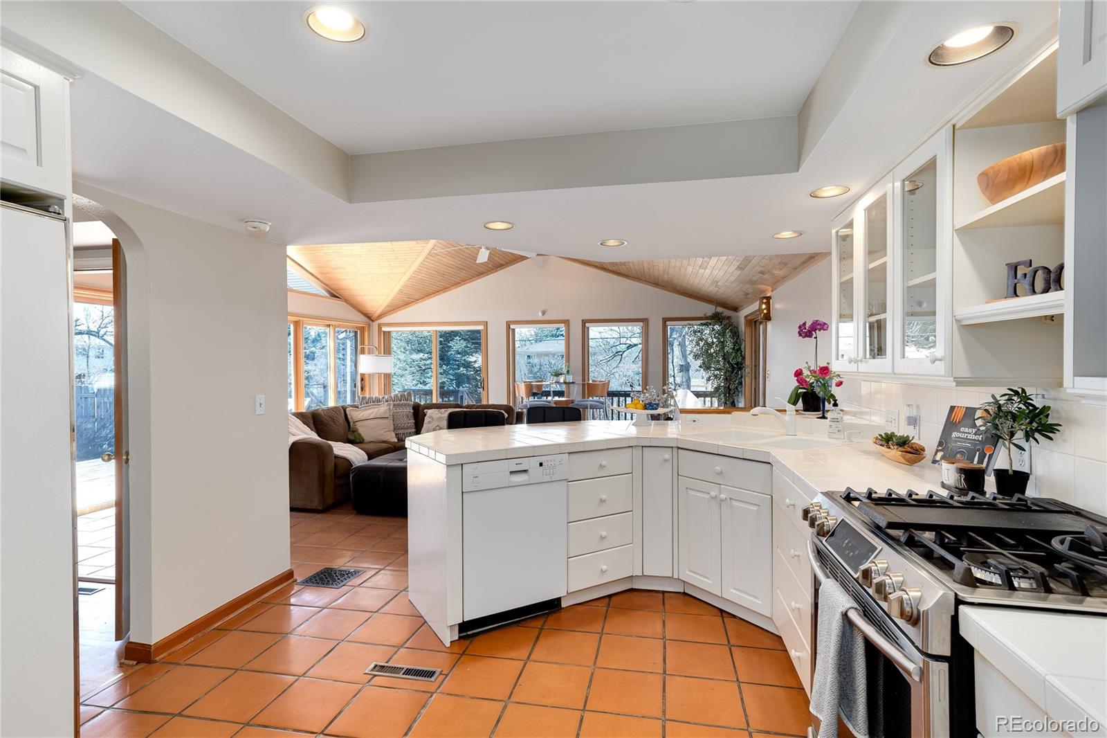 7411 S Clermont Drive