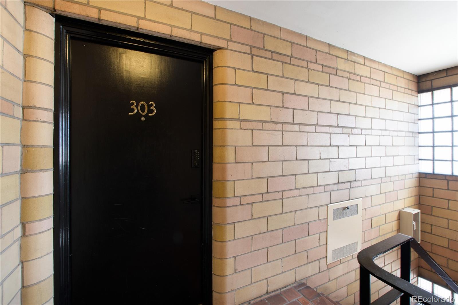 1100 Colorado Boulevard Unit: 303