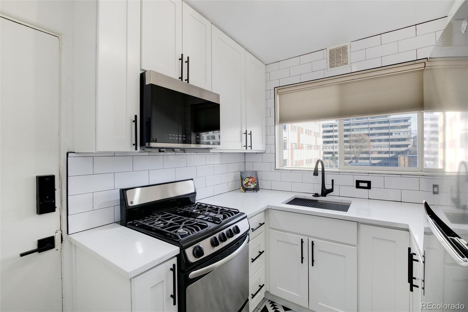 1100 Colorado Boulevard Unit: 303