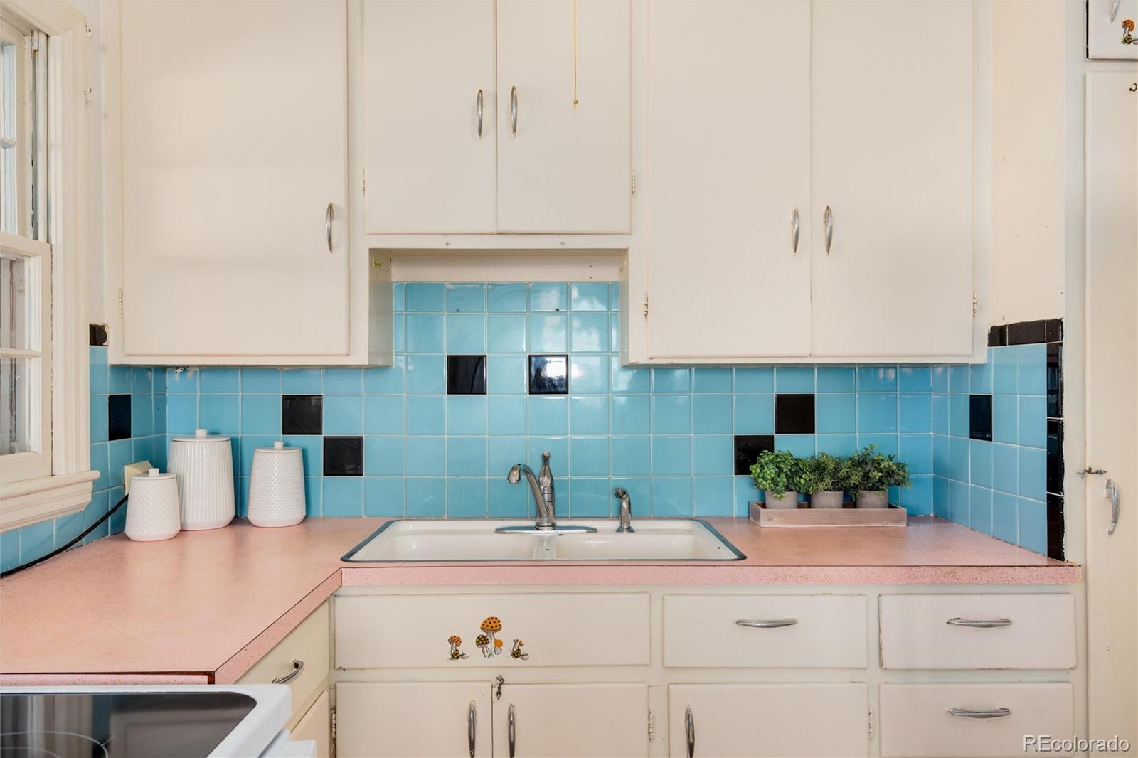 4580 S Pennsylvania Street