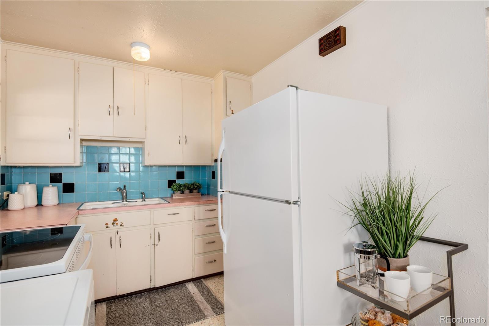 4580 S Pennsylvania Street