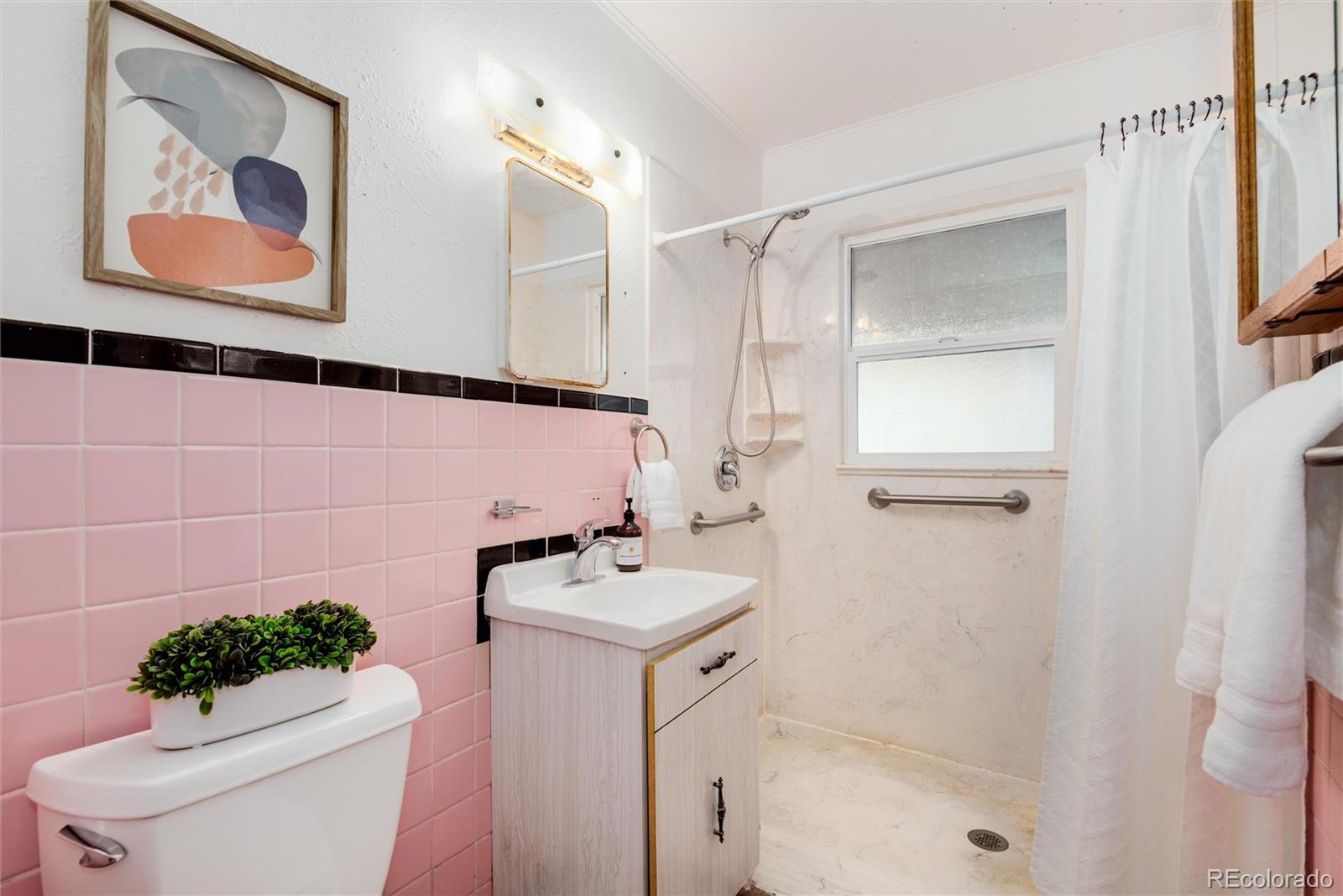 4580 S Pennsylvania Street