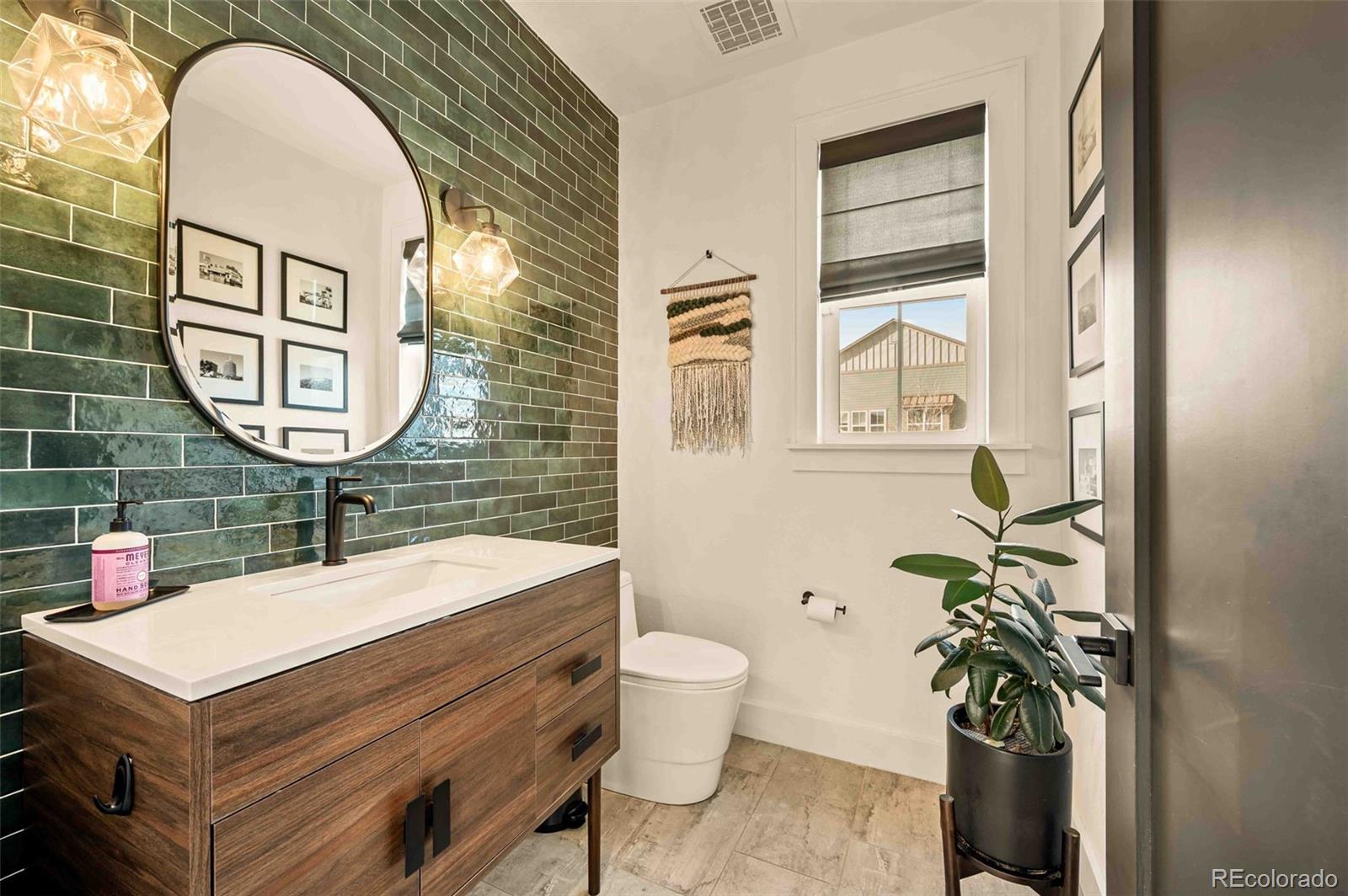 8378 Arapahoe Peak Street