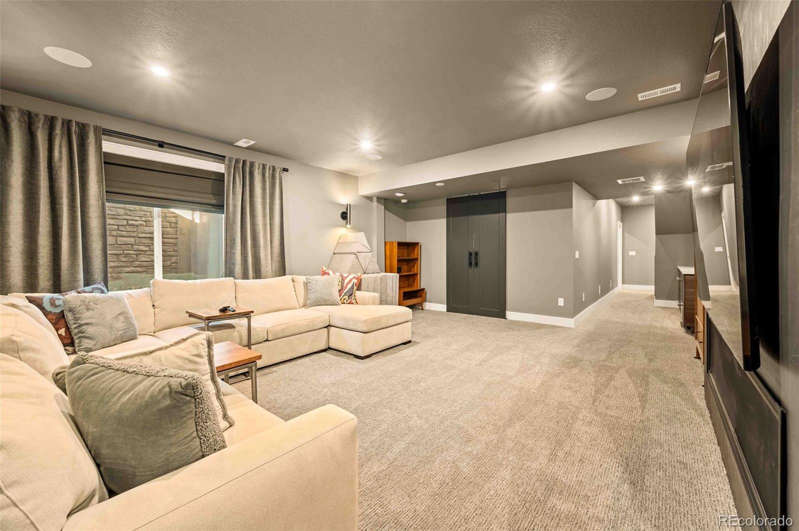 8378 Arapahoe Peak Street