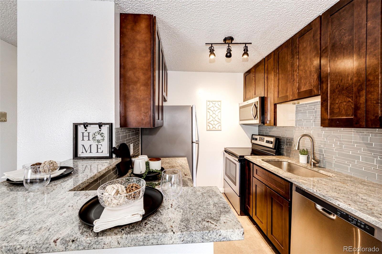 2225 S Jasmine Street Unit: 308