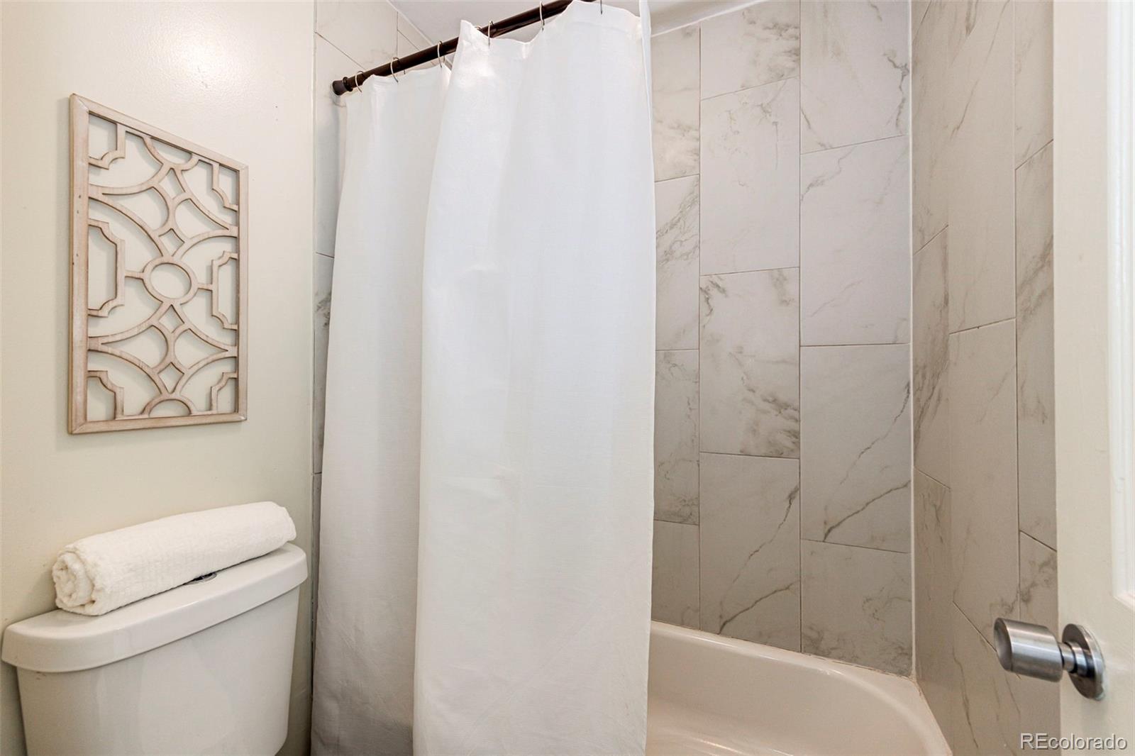 2225 S Jasmine Street Unit: 308