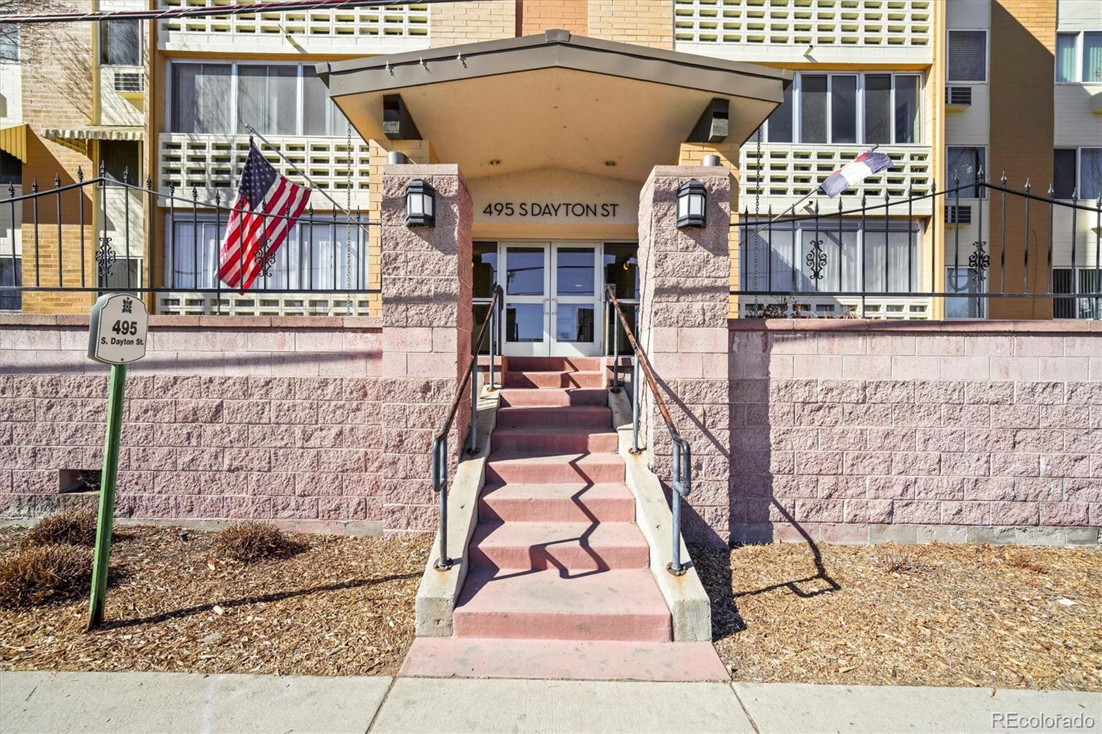 495 S Dayton Street Unit: 1D