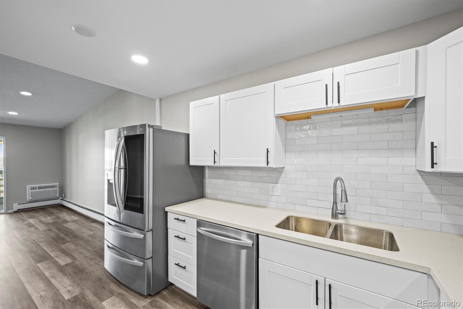 495 S Dayton Street Unit: 1D
