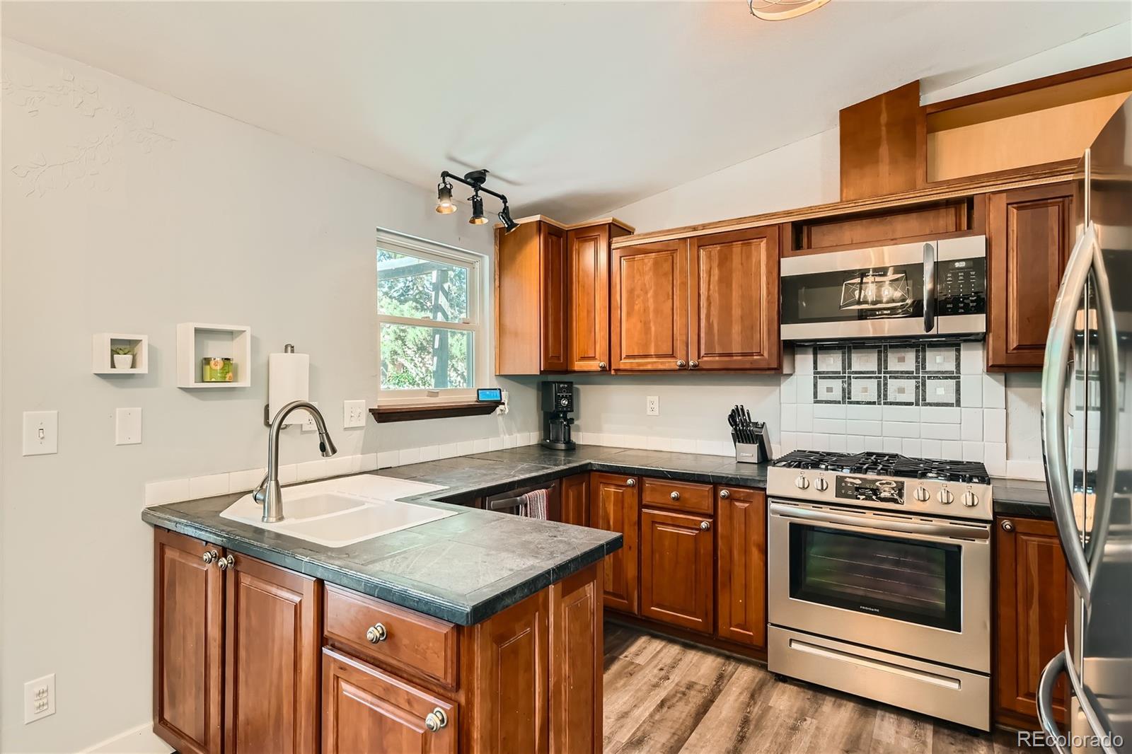 19062 E Oxford Drive