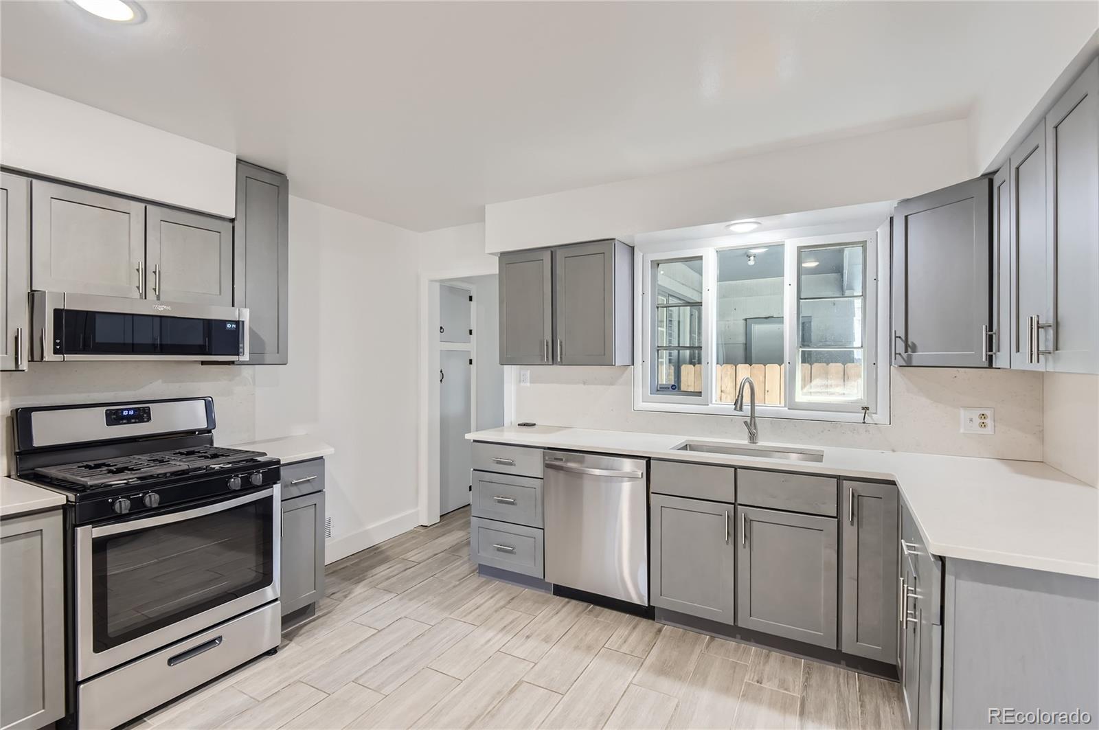 4912 S Galapago Street