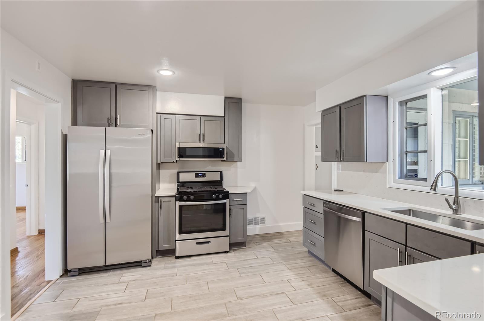 4912 S Galapago Street