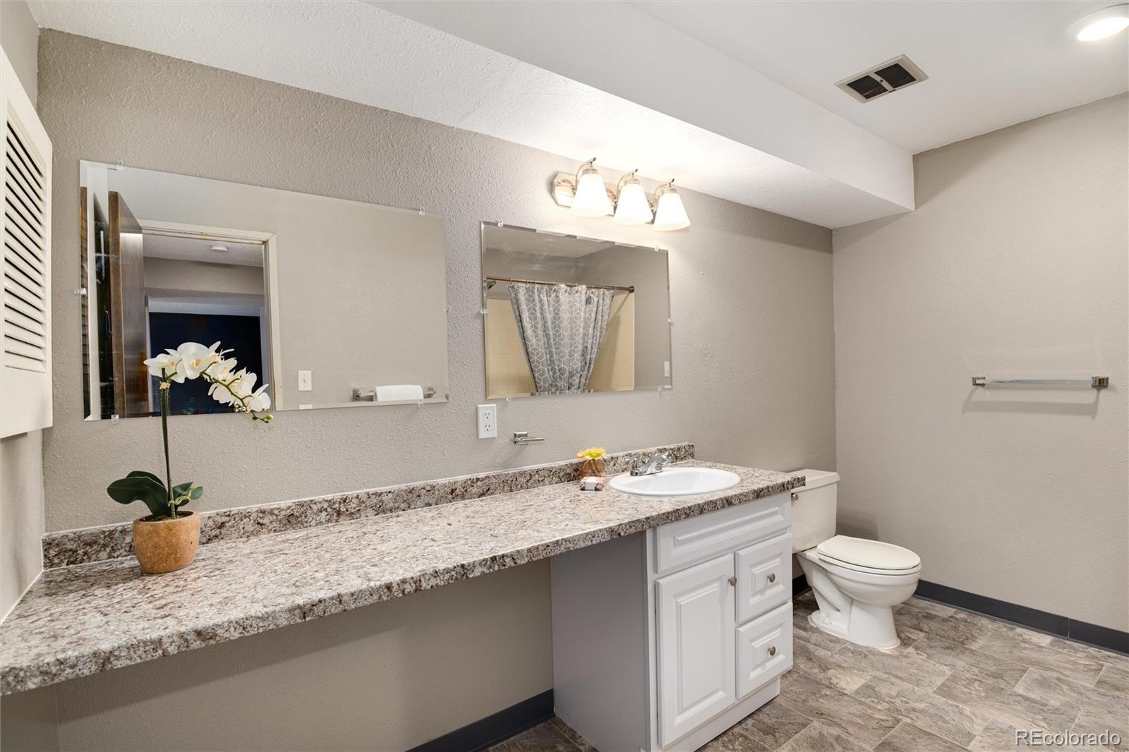 7615 E Quincy Avenue Unit: 202