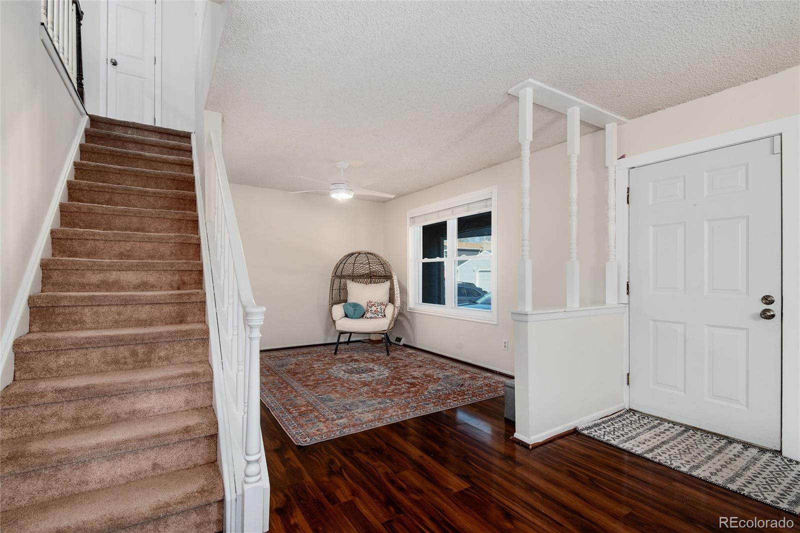 10113 W Caley Avenue