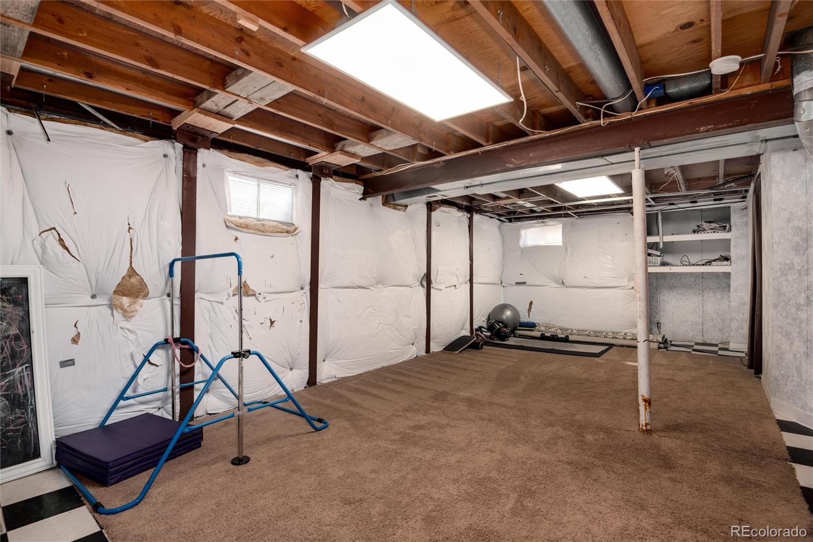 10113 W Caley Avenue