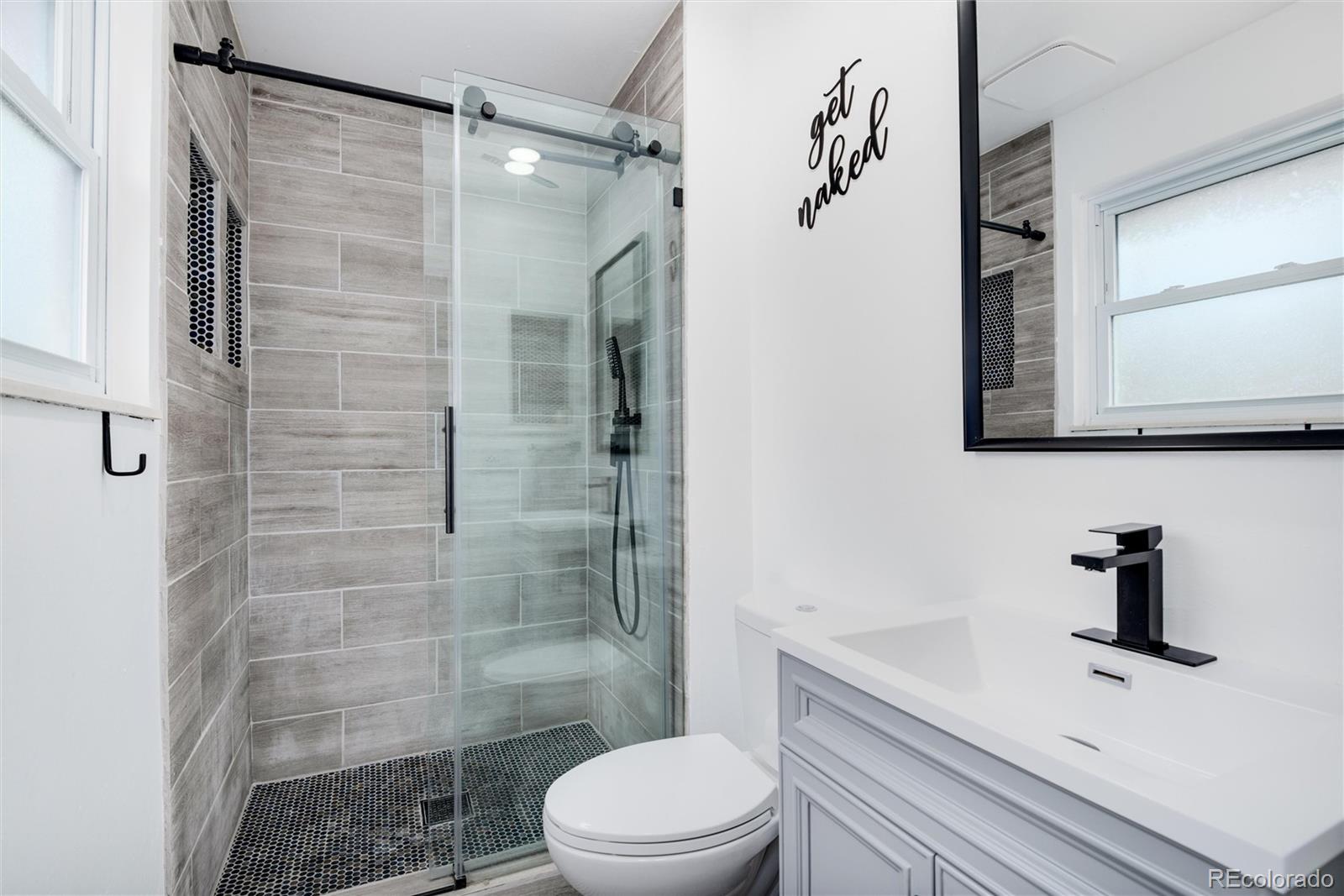 10113 W Caley Avenue