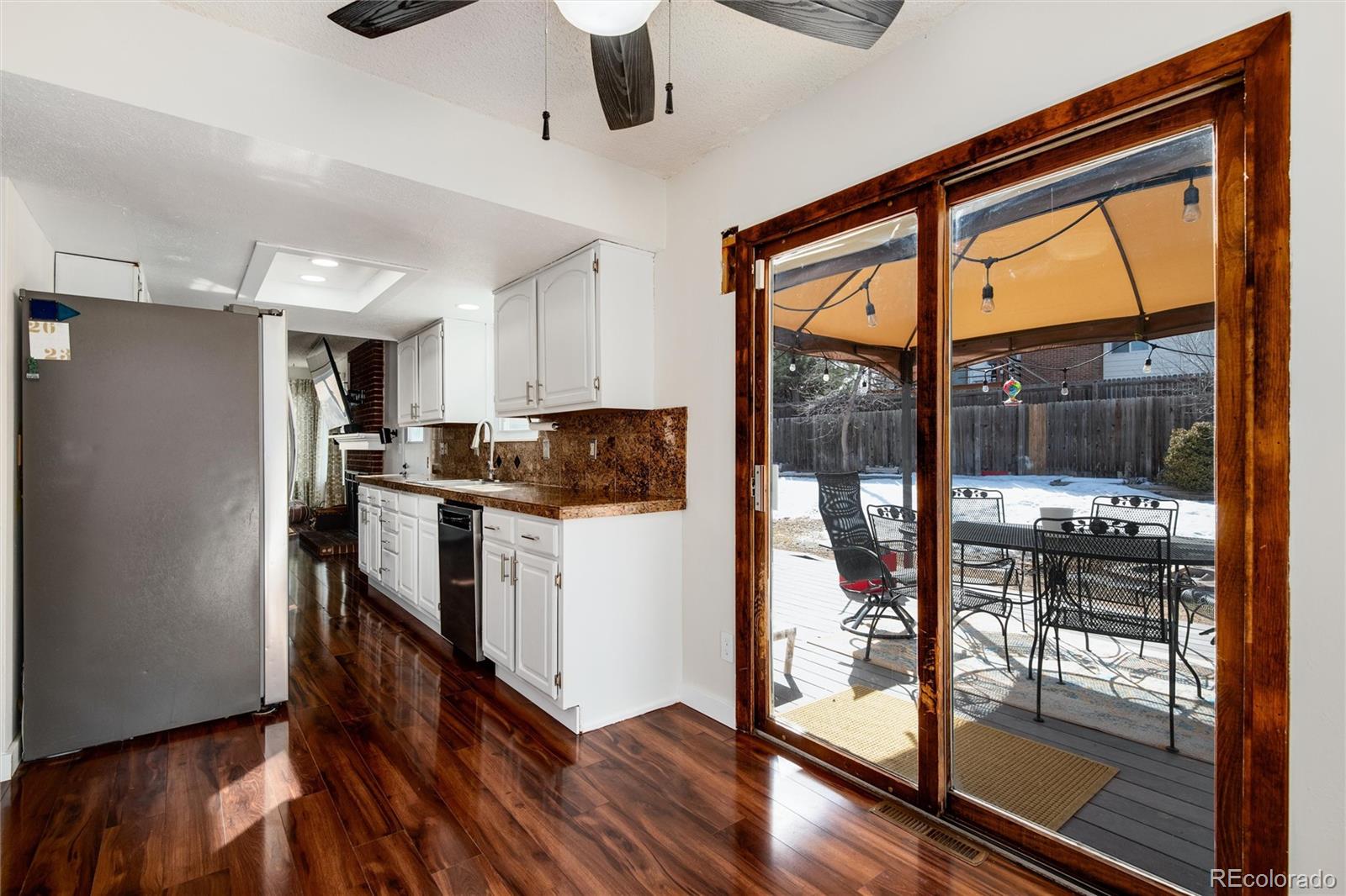 10113 W Caley Avenue