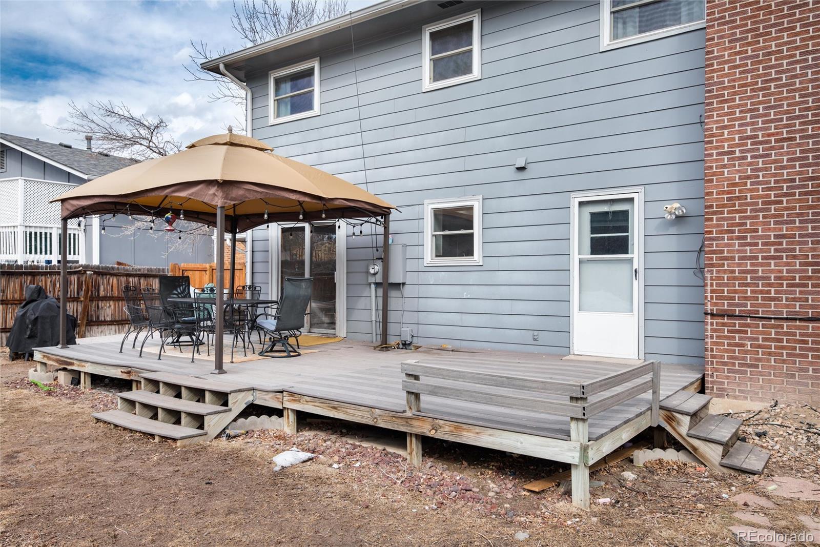 10113 W Caley Avenue