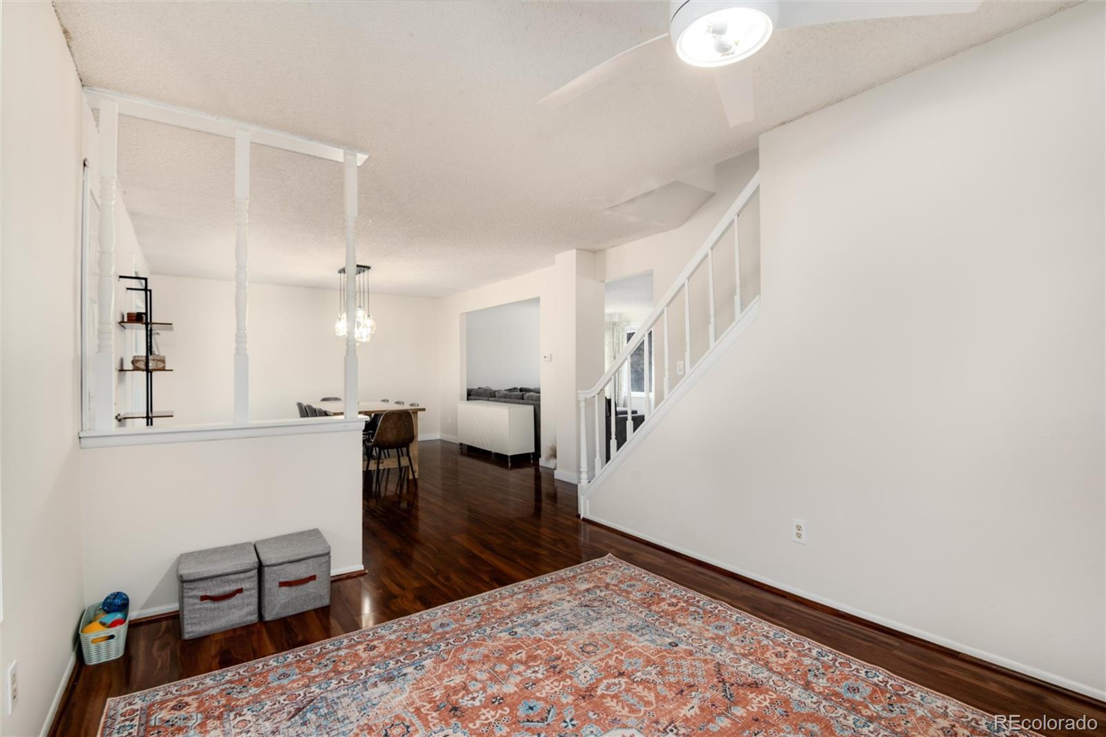 10113 W Caley Avenue