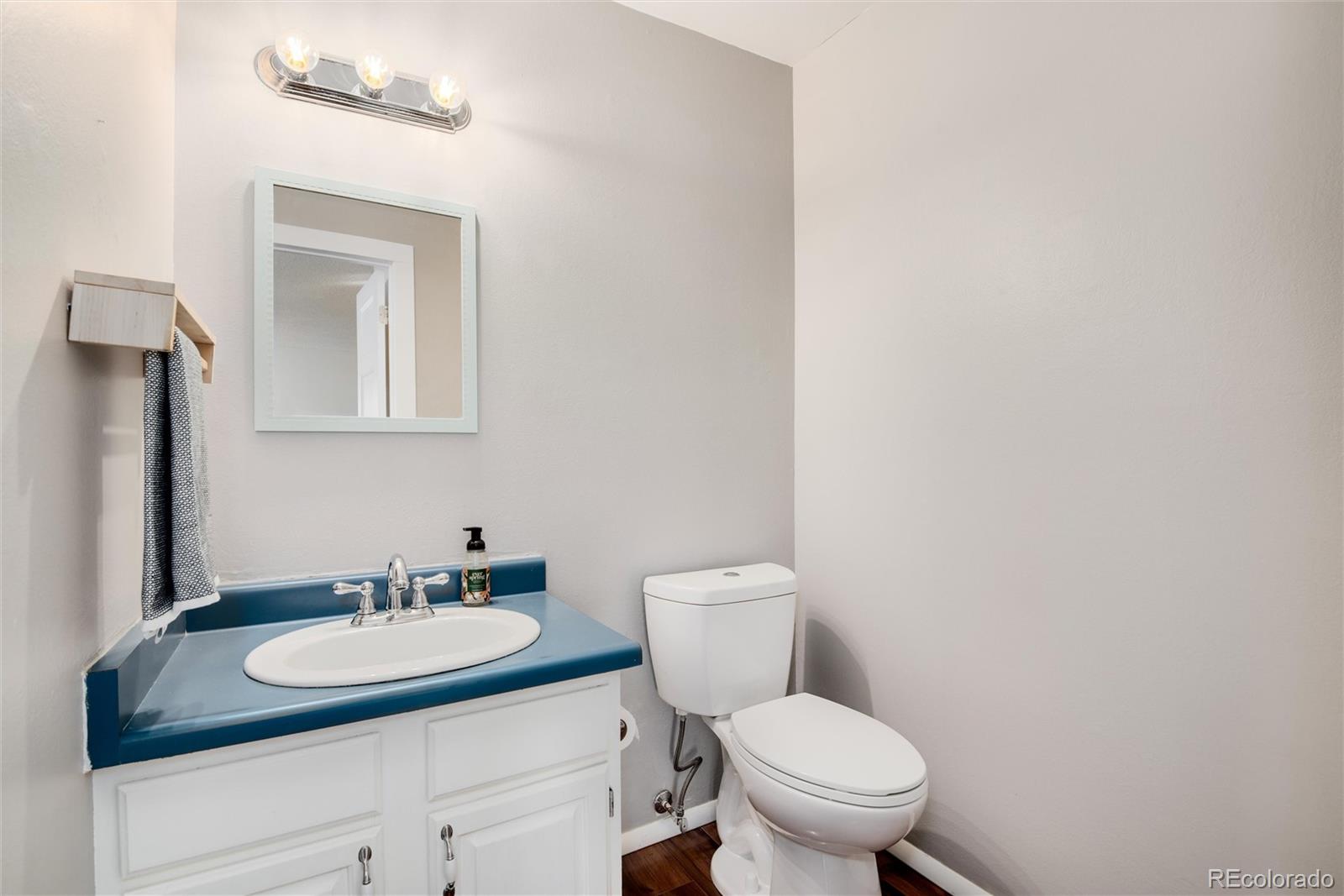 10113 W Caley Avenue